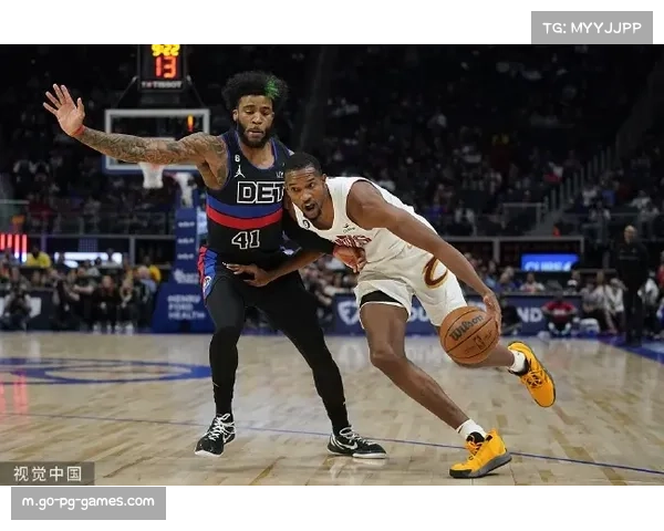 米切尔首节发力拿下11分 康宁汉姆仅得2分1助攻 米切尔首节发力拿下11分 康宁汉姆仅得2分1助攻